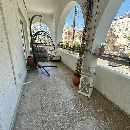 Casi-homes