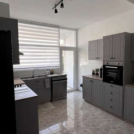 アパート Casi-homes